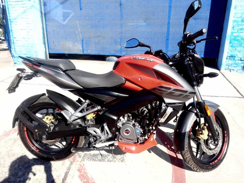 Bajaj Rouser 200 Ns