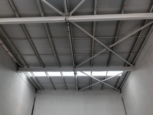 Arriendo Nuevo Bodegas De 236,87 M2 Galpón + 83,12 M2 Oficin