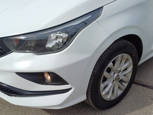 Fiat Cronos CRONOS DRIVE 1.8 AT