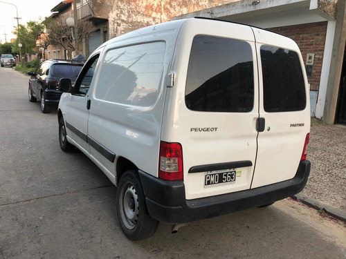 Peugeot Partner 2016 1.4 Furgon Presence Aa