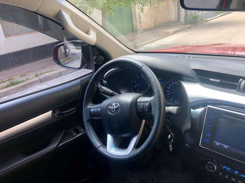 Toyota Hilux 2.8 Cd Srv Pack 177cv 4x2 2016