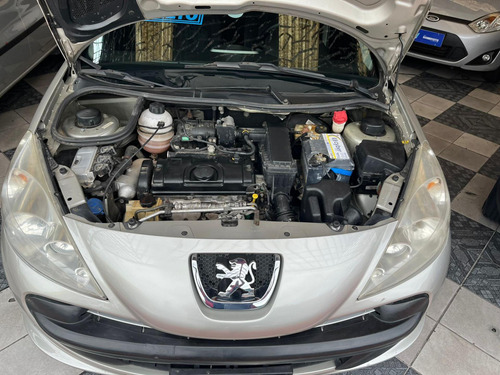 Peugeot 207 207 XR 1.4 Flex 8V 5p