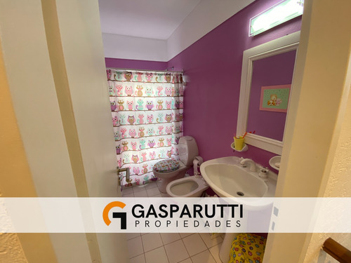 Casa En Venta En Barrio Privado Septiembre, Con Pileta!