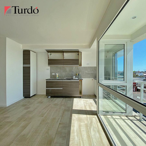 Venta Departamento 2 Ambientes A La Calle Con Vista Al Mar - Zona La Perla - Mar Del Plata