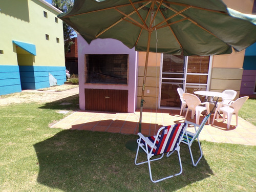 En Complejo Con Piscina