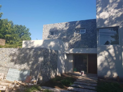 Imagen 2 de 16 de Venta De Casa 4 Ambientes A Estrenar