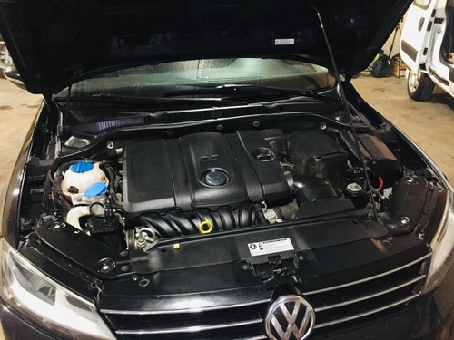 Volkswagen Vento 2.5 Luxury 170cv 2015
