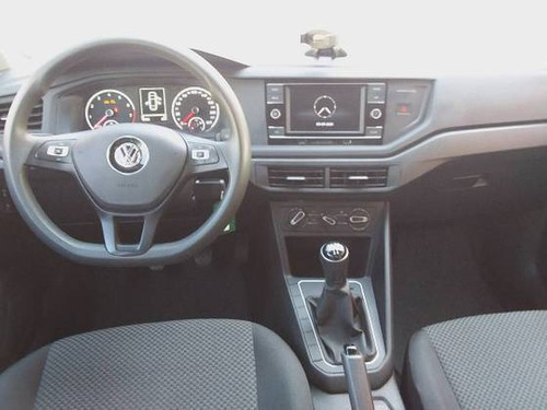 Imagem 3 de 9 de Volkswagen Virtus 1.6 Msi Total Flex Manual