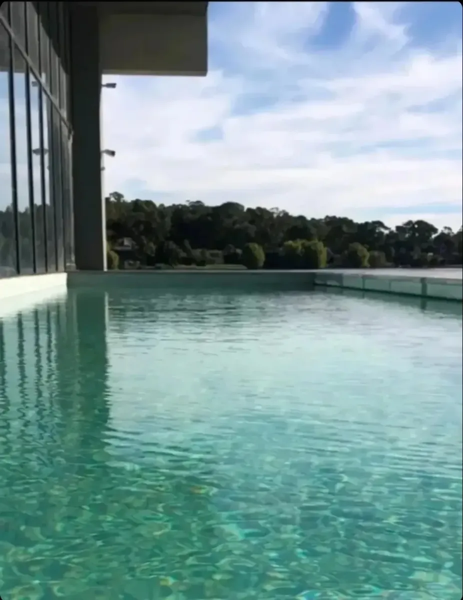 Apartamento 2 Dormitorios Con Garage, Terraza Y Vista Al Lago / Parque Miramar · Foto 4