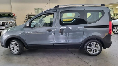Imagen 2 de 25 de Renault Kangoo Stepway 1.6 5a 0km Anticipo $1.450.000 (lf)