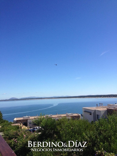 Importante Residencia Con La Mejor Vista De Punta Ballena- Ref: 462