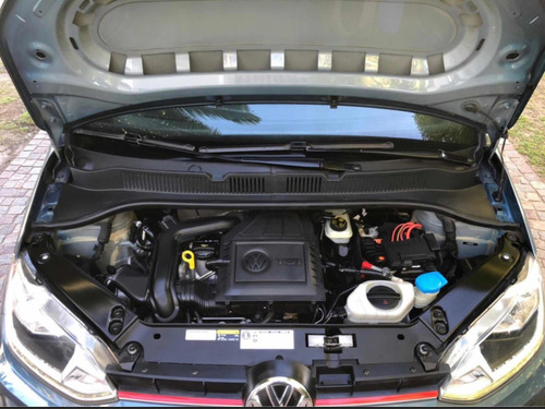Volkswagen Up 1.0 Pepper
