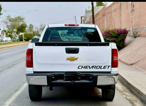 Chevrolet Silverado D Silverado 1500 5vel Cab Reg 4x2 Mt