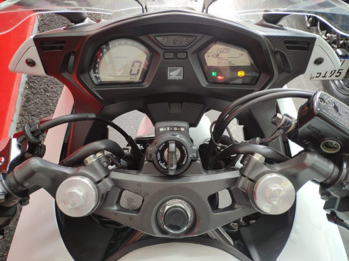 Imagem 7 de 11 de Honda Cbr 650 F 650f Cbr650f Abs 2015 Branca Branco