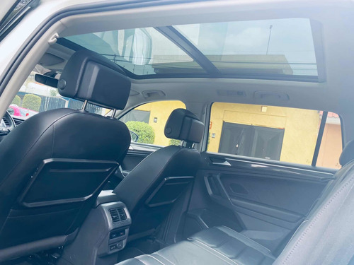 Imagen 9 de 14 de Volkswagen Tiguan 2018 2.0 Highline At