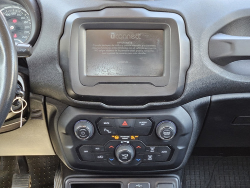 Jeep Renegade RENEGADE SPORT LX 4X2 MT 1.8