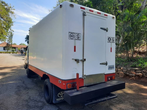 Imagen 6 de 15 de Toyota Camion Dyna Cava Refrigerada
