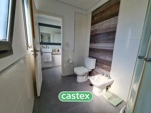 Imagen 28 de 30 de Casa Con Fondo Al Lago Y Piscina En Venta En Terravista