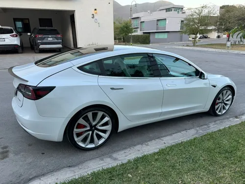 Tesla Model 3 2019 Performance Interior Blanco 83k Km