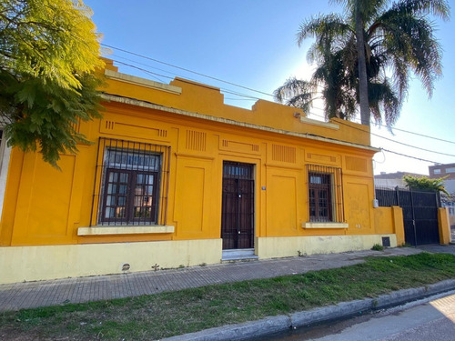 Imagen 2 de 28 de Oportunidad. Lega Propiedades Vende Gran Casona Céntrica, Amplio Terreno