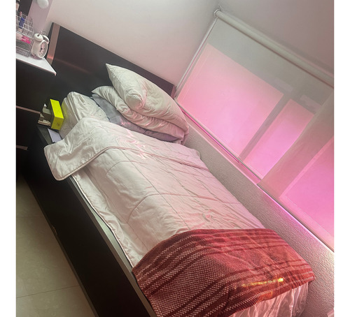 Juego De Cuarto Individual De 2 Cama (Usado)