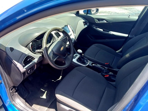 Imagen 5 de 8 de Chevrolet Cruze 2018 1.4 Ls Mt