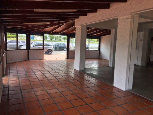 Local En Punta Del Este, Mansa- Ref: 7959