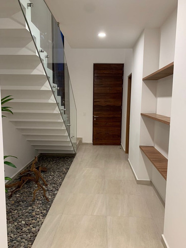 Imagen 8 de 20 de Estrena Casa En Cañadas Del Arroyo, Jardín, Doble Altura, 3