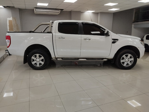 Imagen 2 de 15 de Ford Ranger Xlt 4x2 Mt Cd 2015