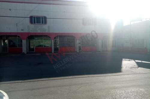 Imagen 3 de 6 de Centro Comercial Muy Amplio A La Venta Zona Eje Vial Juan Gabriel Y Centro