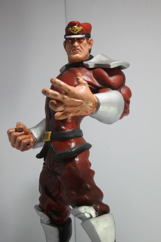 Escultura Bison Street Fighter 45 Cm