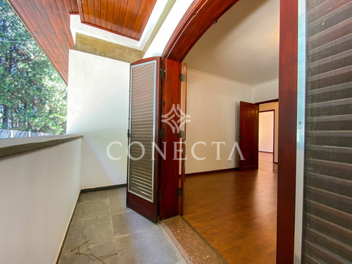Imagem 26 de 30 de Alphaville 04 - Casa 350m² - 4 Suítes; 6 Vagas; Piscina; Espaço Gourmet Com Churrasqueira; Amplo Living - Cncd904