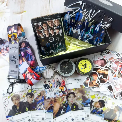 Caixa De Presente Para Periféricos Stray Kids 5 Estrelas