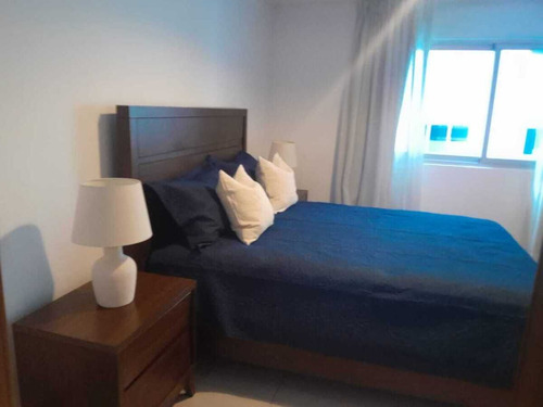 Apartamento Amueblado En Alquiler En Naco De 1 Habitación