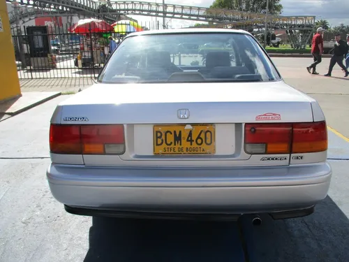 Honda Accord 2.2 Ex 5 p