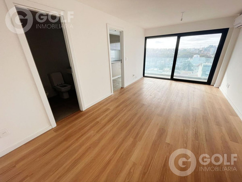 Imagen 3 de 15 de Vendo Monoambiente Con Vista Al Mar Y Cocina Definida En Rambla Malvin