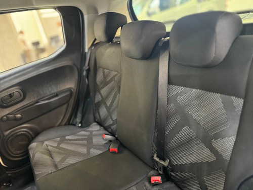 Fiat Mobi 1.0 8V EVO LIKE.