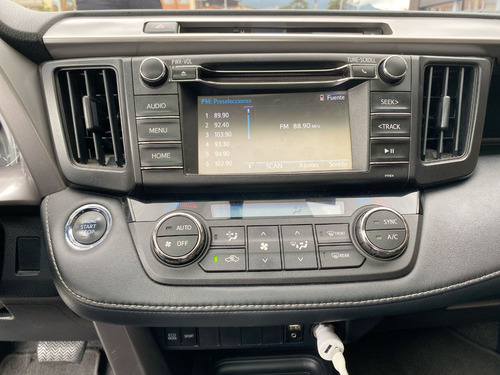 Toyota RAV4 2.0 Street