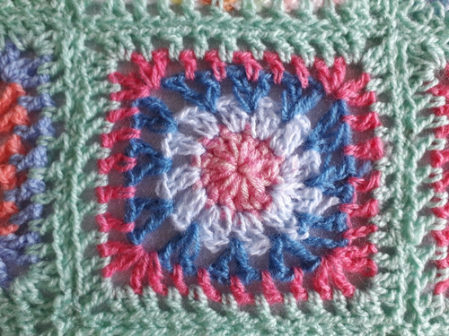 Manta Artesanal Tejida A Mano Crochet Verde Model 59 Liquido