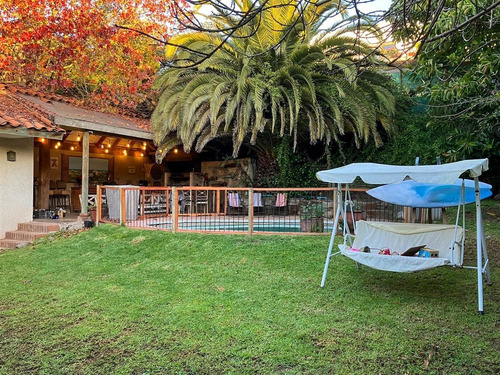 Casa Amoblada En Arriendo De 5 Dorm. En Concón