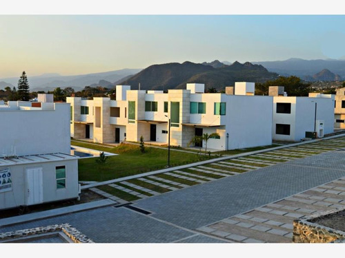 Imagen 1 de 12 de Casa Sola En Venta Oaxtepec Centro