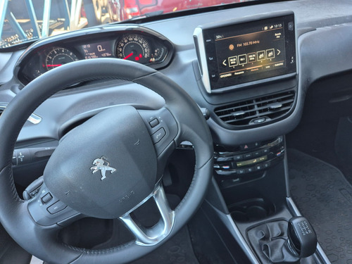Peugeot 2008 1.6 Feline