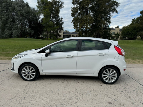 Ford Fiesta Kinetic 1.6 Se Plus Powershift 120cv