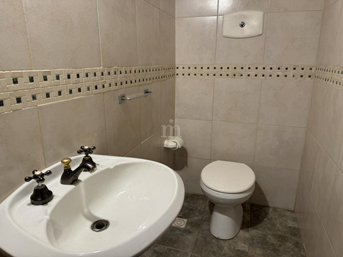 Venta Casa De 3 Dormitorios En Carrasco Sur, Con Renta