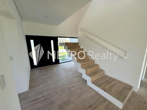 Casa En Haras De Santa María, Barrio Los Eucaliptos, Lote 30