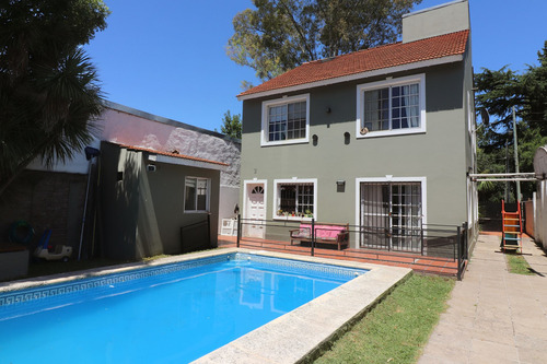 Casa 5 Amb. Venta Gral Pacheco Jardín Y Pileta