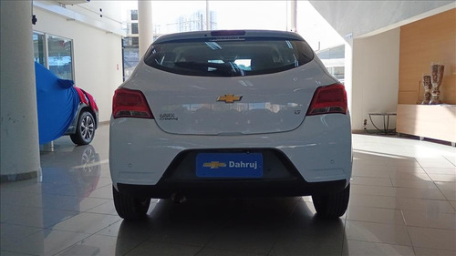 Chevrolet Onix 1.4 MPFI LT 8V FLEX 4P MANUAL