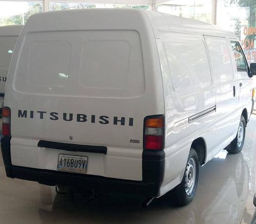 Imagen 3 de 6 de Mitsubishi Panel L300