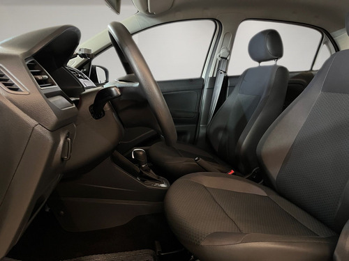 Volkswagen Voyage 1.6 MSI Flex 16V 4p Aut.