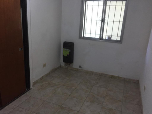 Imagen 4 de 7 de Departamento Ph, Calle Vallier Uf 6 (a Una Cuadra De Av. San Martín), Belén De Escobar